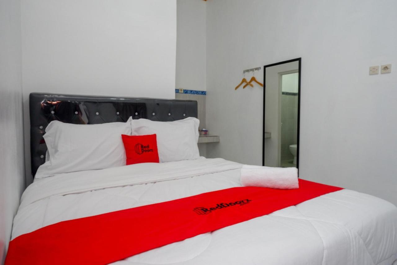 Reddoorz Near Universitas Semarang 2 Alastuwo Екстер'єр фото